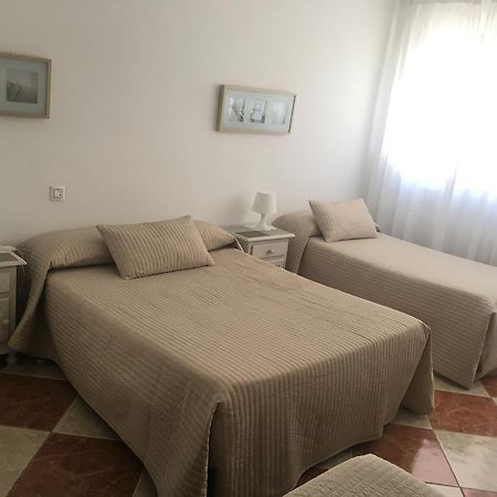 Hostal Jomarijo Фуэнхирола Экстерьер фото
